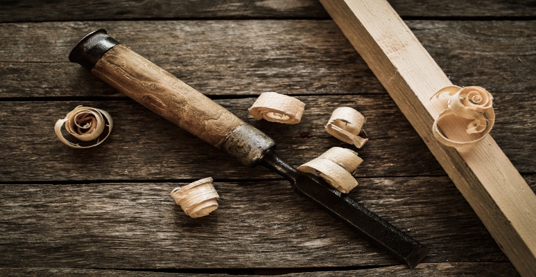 narzędzia do cięcia drewna - dłuto