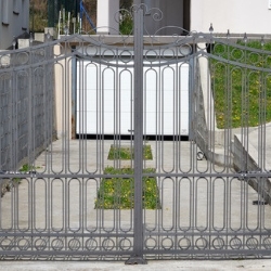 nowoczesna brama ogrodzeniowa